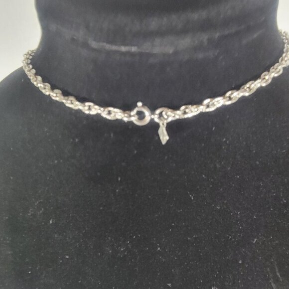 Vintage Sarah Coventry Classic Elegant Silver-Tone Tassel & Pendant Necklace - Picture 4 of 5